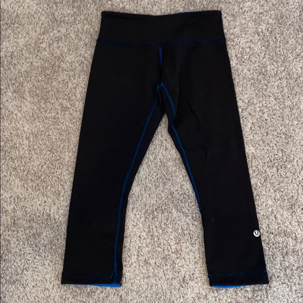 Reversible Lulu Lemon cropped leggings